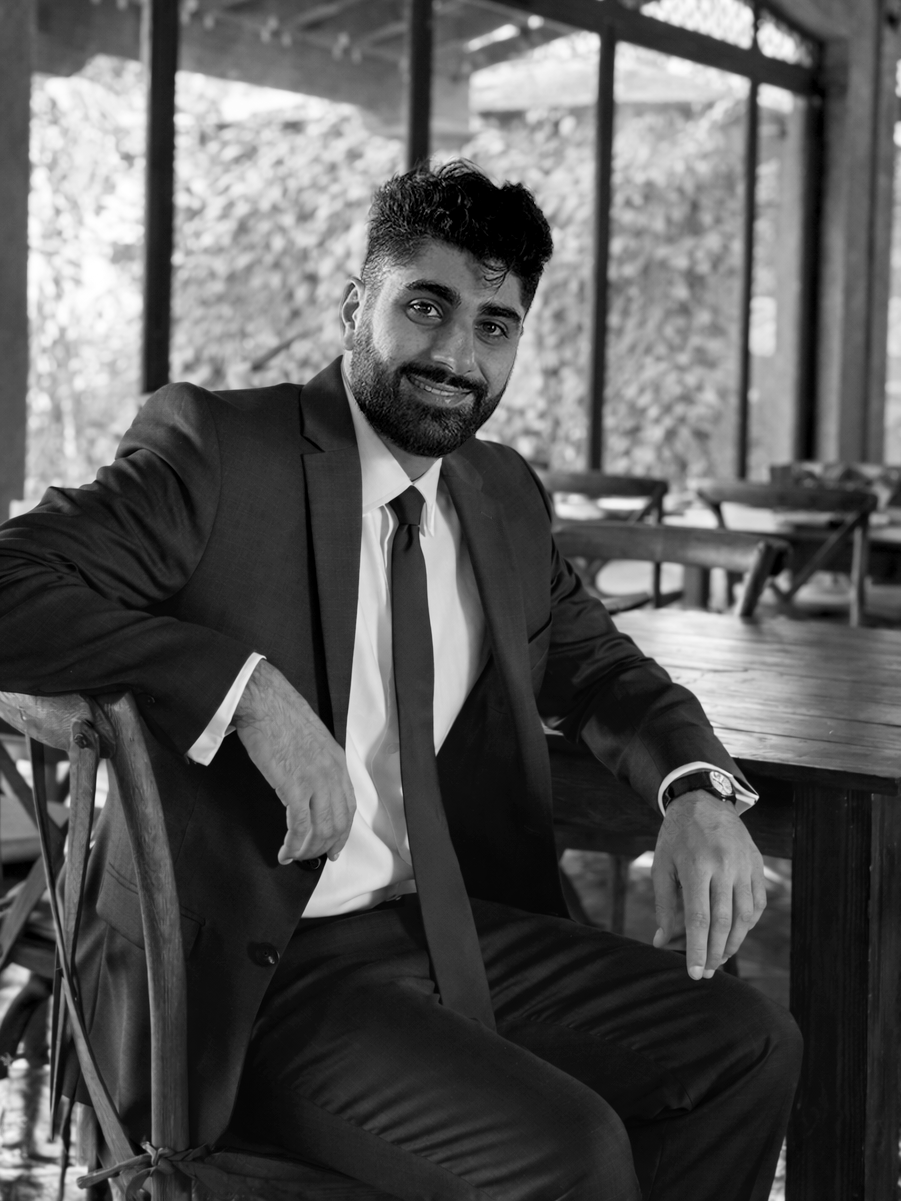 Portrait of Joshua Barzideh, NYS-Licensed Architect